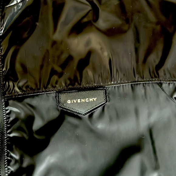 Givenchy black windbreaker. - Picture 6 of 8